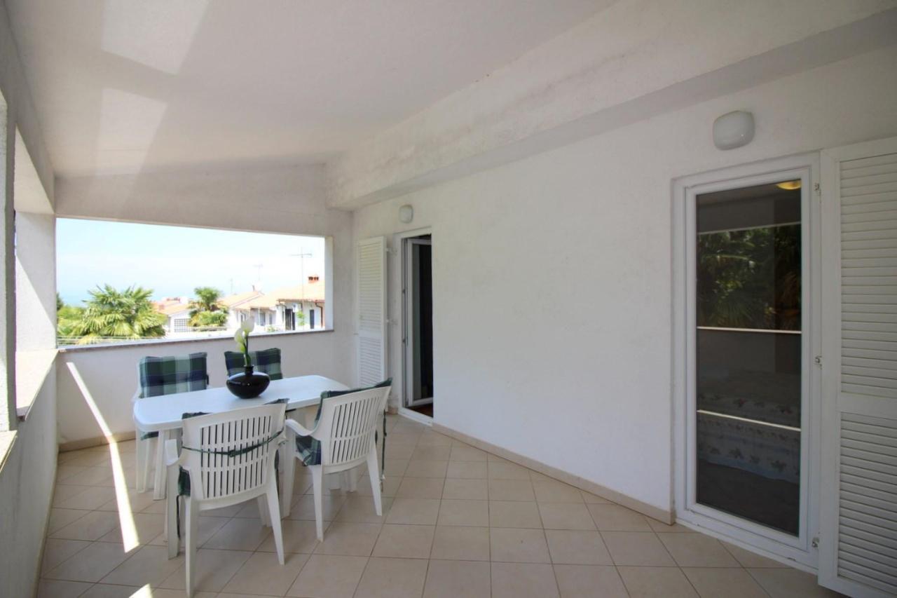 Apartment In Porec/Istrien 10214 Kültér fotó